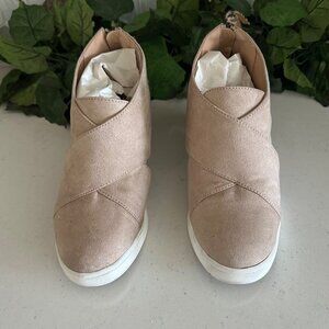 Comfort Womens 8M Wedge Ankle Boots Beige With Animal Print Back